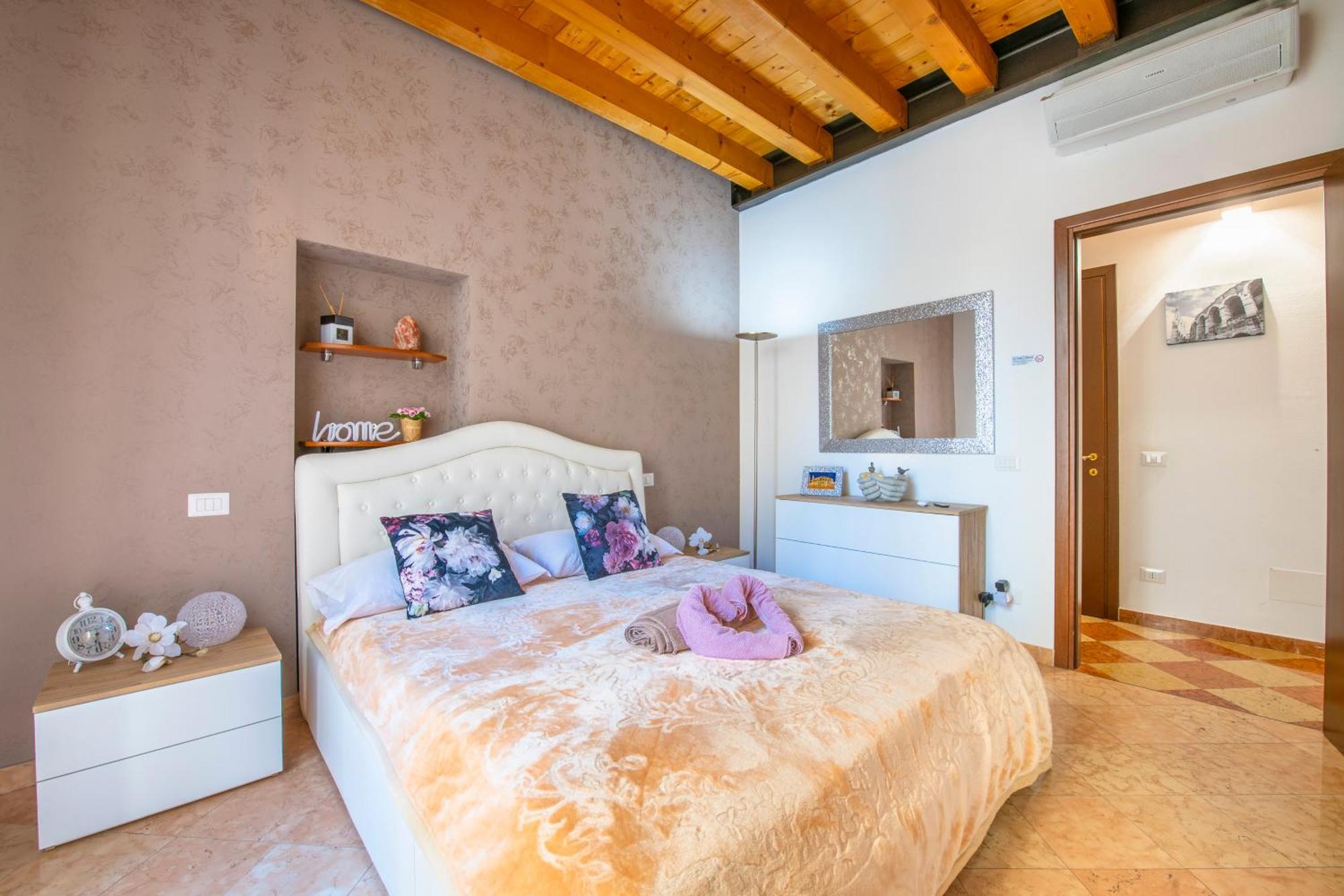 Arena Suite Mazzini Verona Centro Luaran gambar