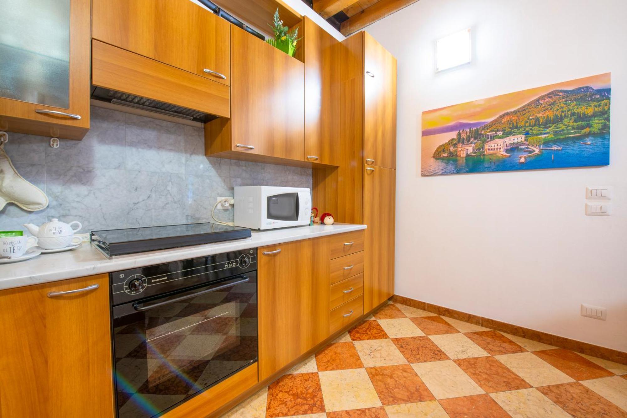 Arena Suite Mazzini Verona Centro Luaran gambar