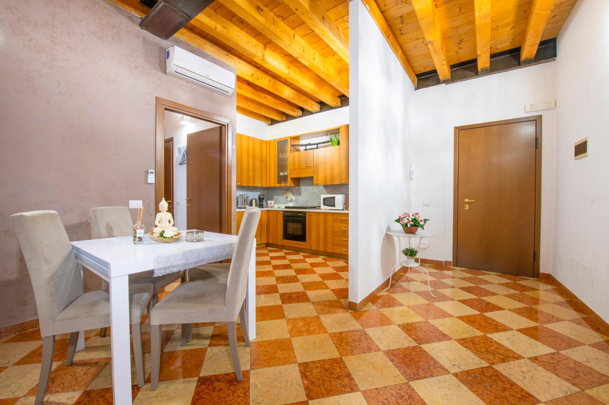 Arena Suite Mazzini Verona Centro Luaran gambar