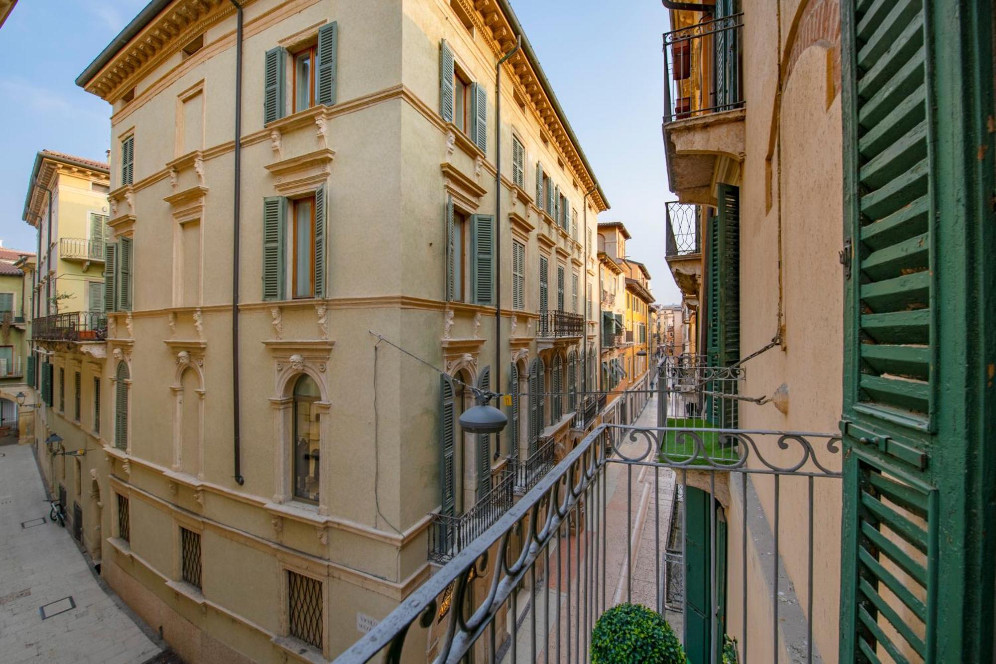 Arena Suite Mazzini Verona Centro Luaran gambar