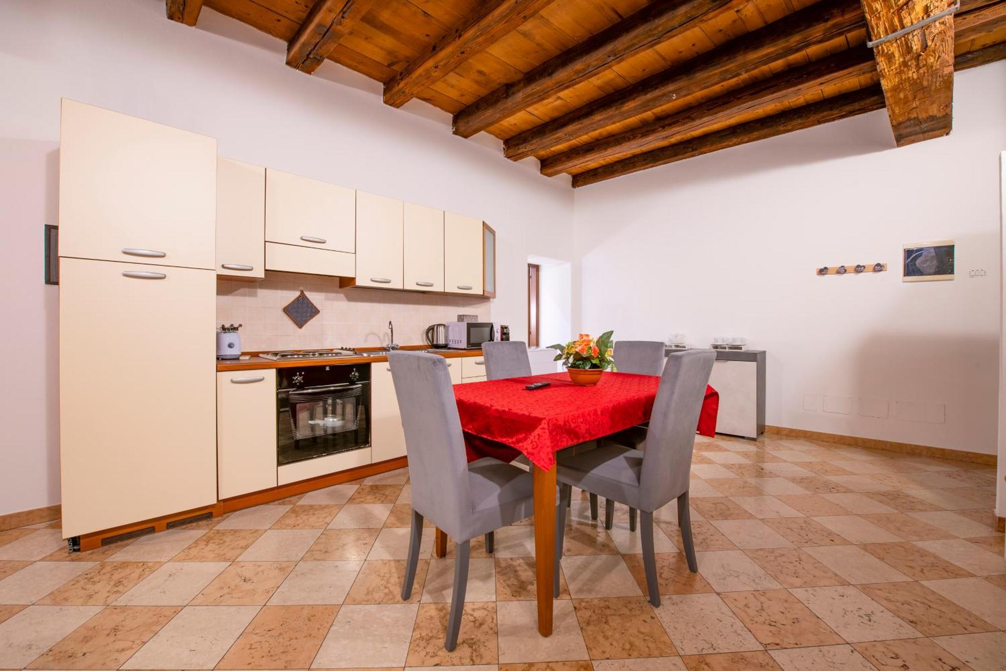Arena Suite Mazzini Verona Centro Luaran gambar