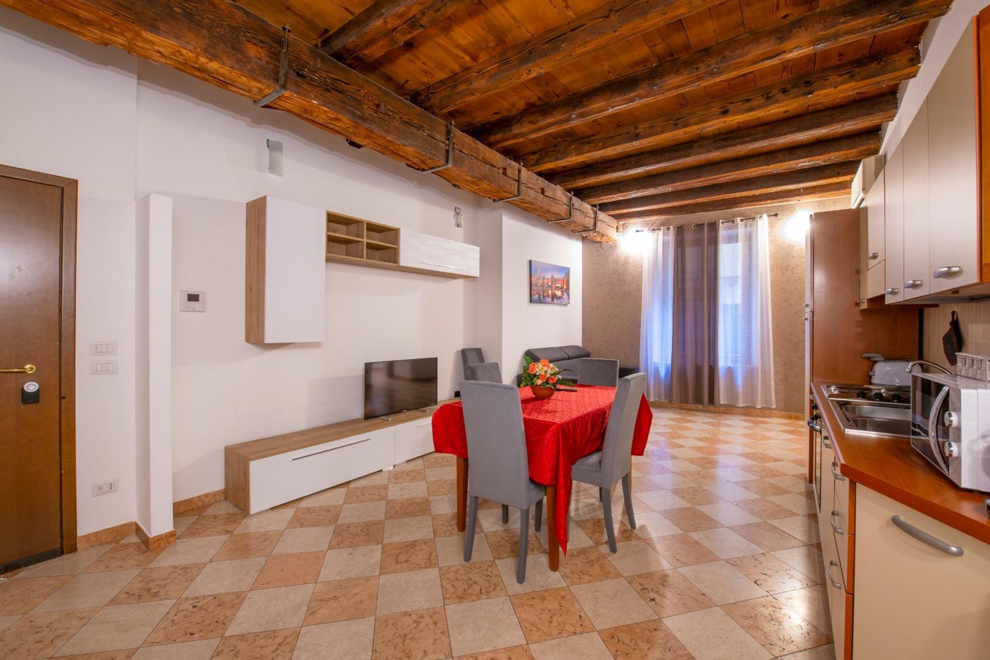 Arena Suite Mazzini Verona Centro Luaran gambar